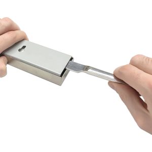 355mm Stainless Steel Magnetic Knife and Tool Rack - Image 4